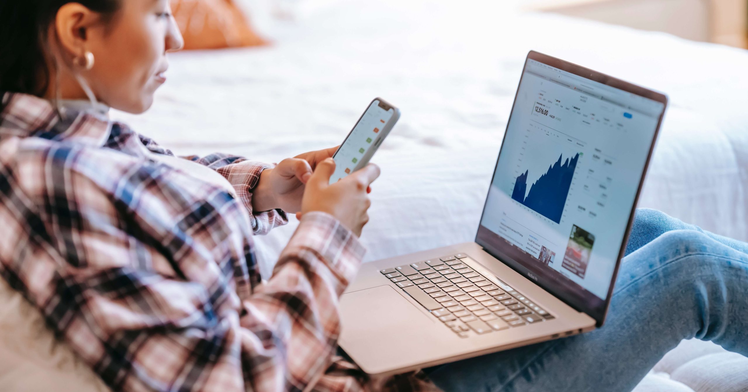 A Simple and Easy to Use Mobile Bookkeeping App